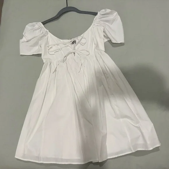 Abercrombie & Fitch Charming White Babydoll Style Dress - Picture 2 of 5